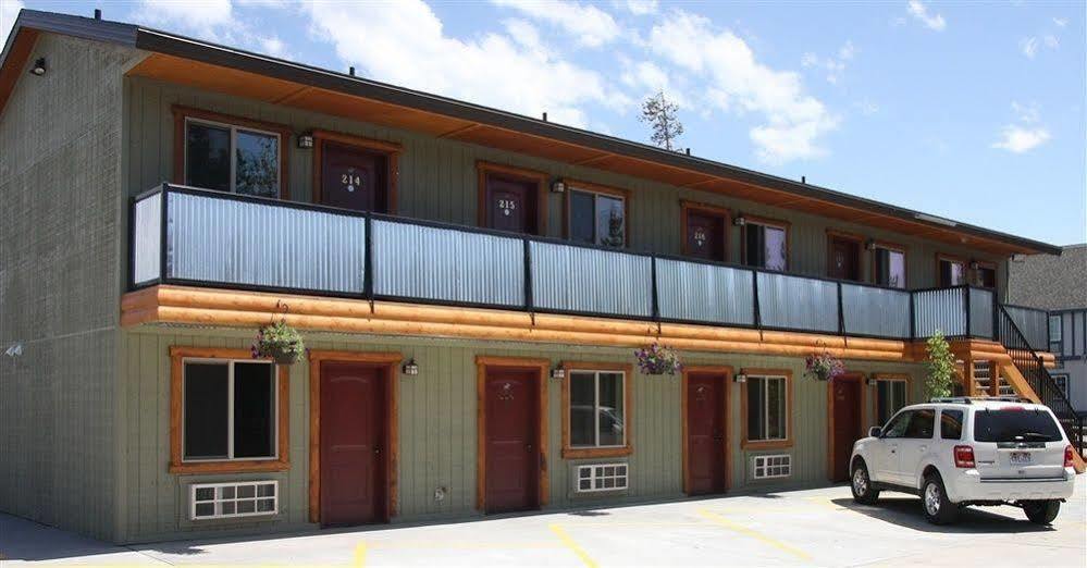 Moose Creek Inn West Yellowstone Exterior foto